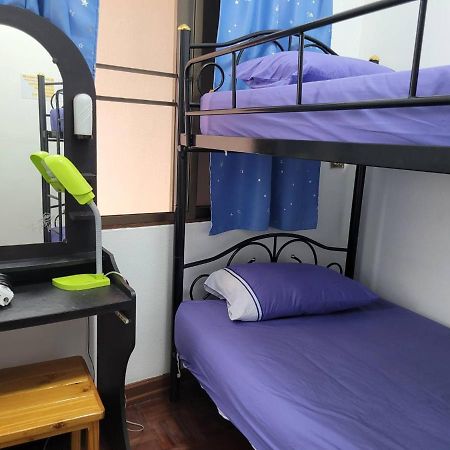 La Maison Verte Hostel Chiang Mai Bagian luar foto