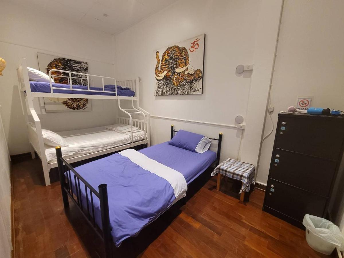 La Maison Verte Hostel Chiang Mai Bagian luar foto