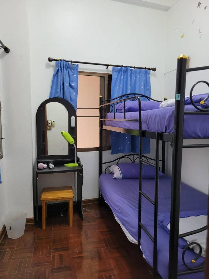 La Maison Verte Hostel Chiang Mai Bagian luar foto