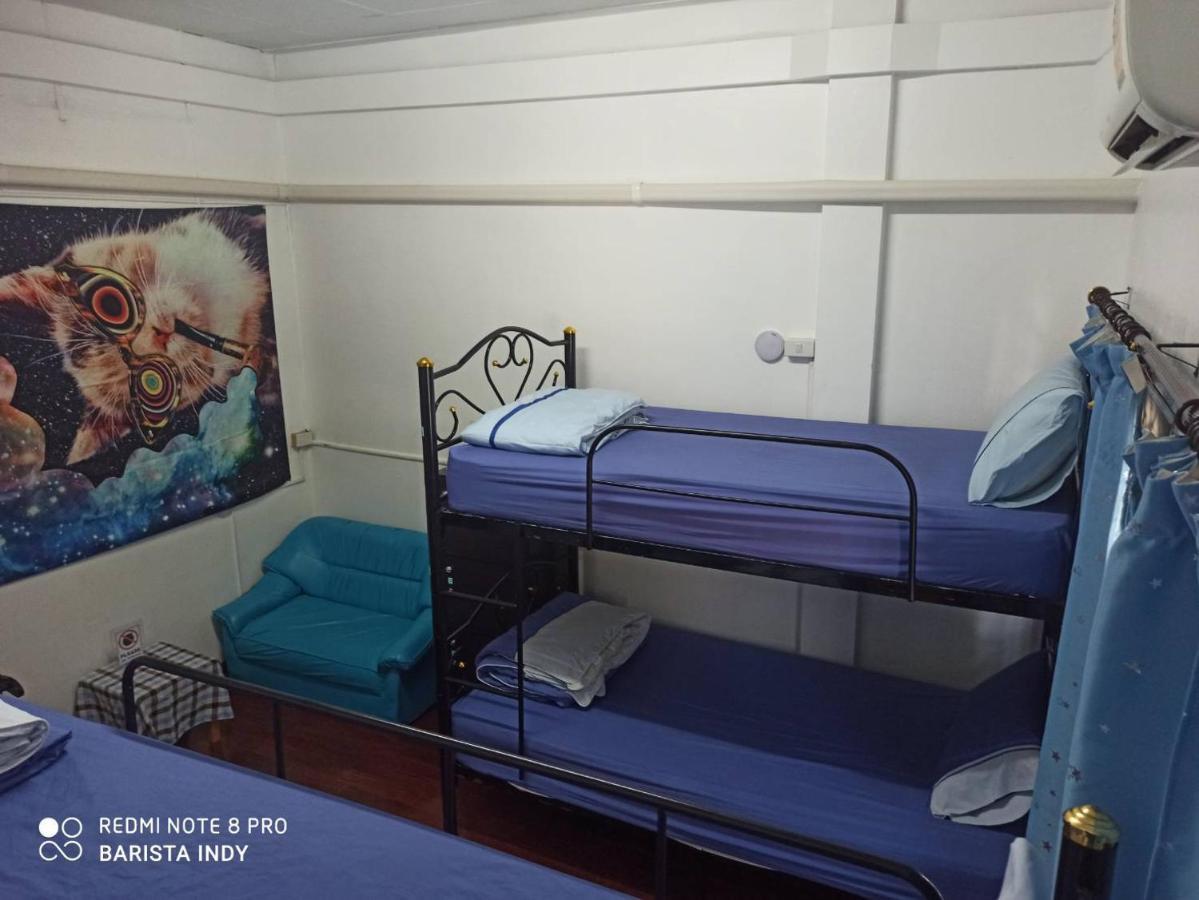 La Maison Verte Hostel Chiang Mai Bagian luar foto